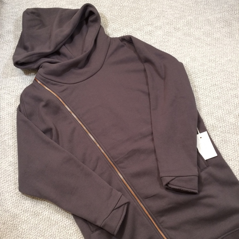 Lime and Vine Dita Grey Asymmetrical Zip Hood